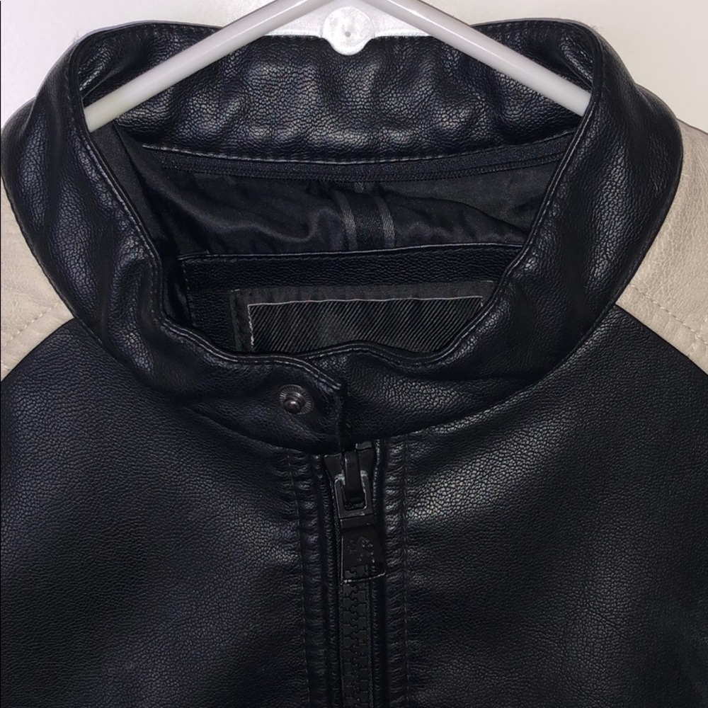 Used express jacket size small - Picture 2 of 7
